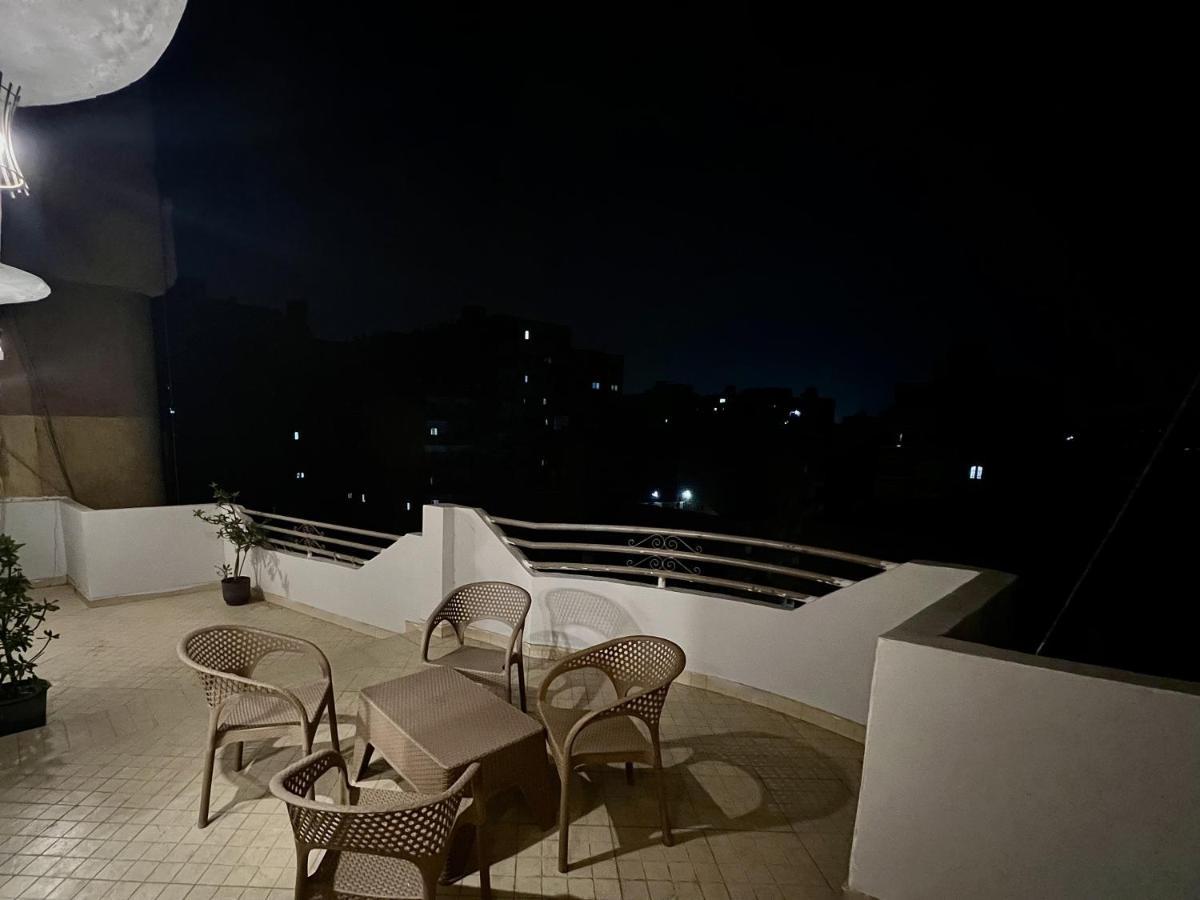 Near The Pyramids Inn Nazlet el-Sîsi Εξωτερικό φωτογραφία